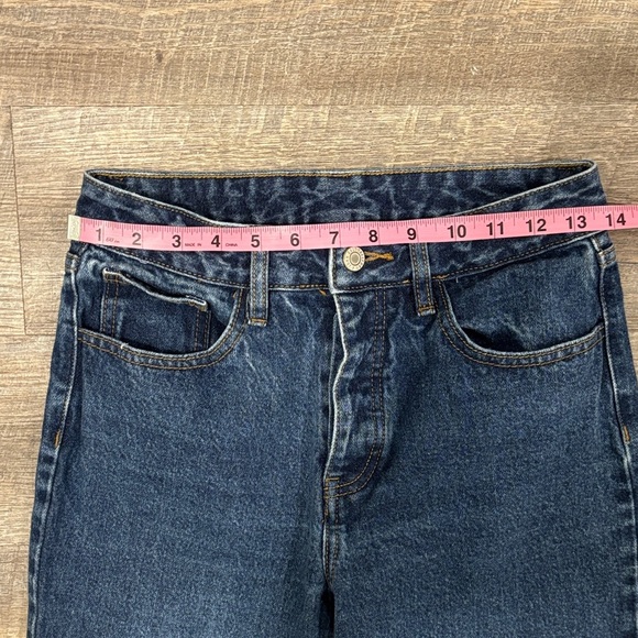Brandy Melville/John Galt Raw Hem Cropped Straight Leg Jeans Size Medium - Picture 2 of 7